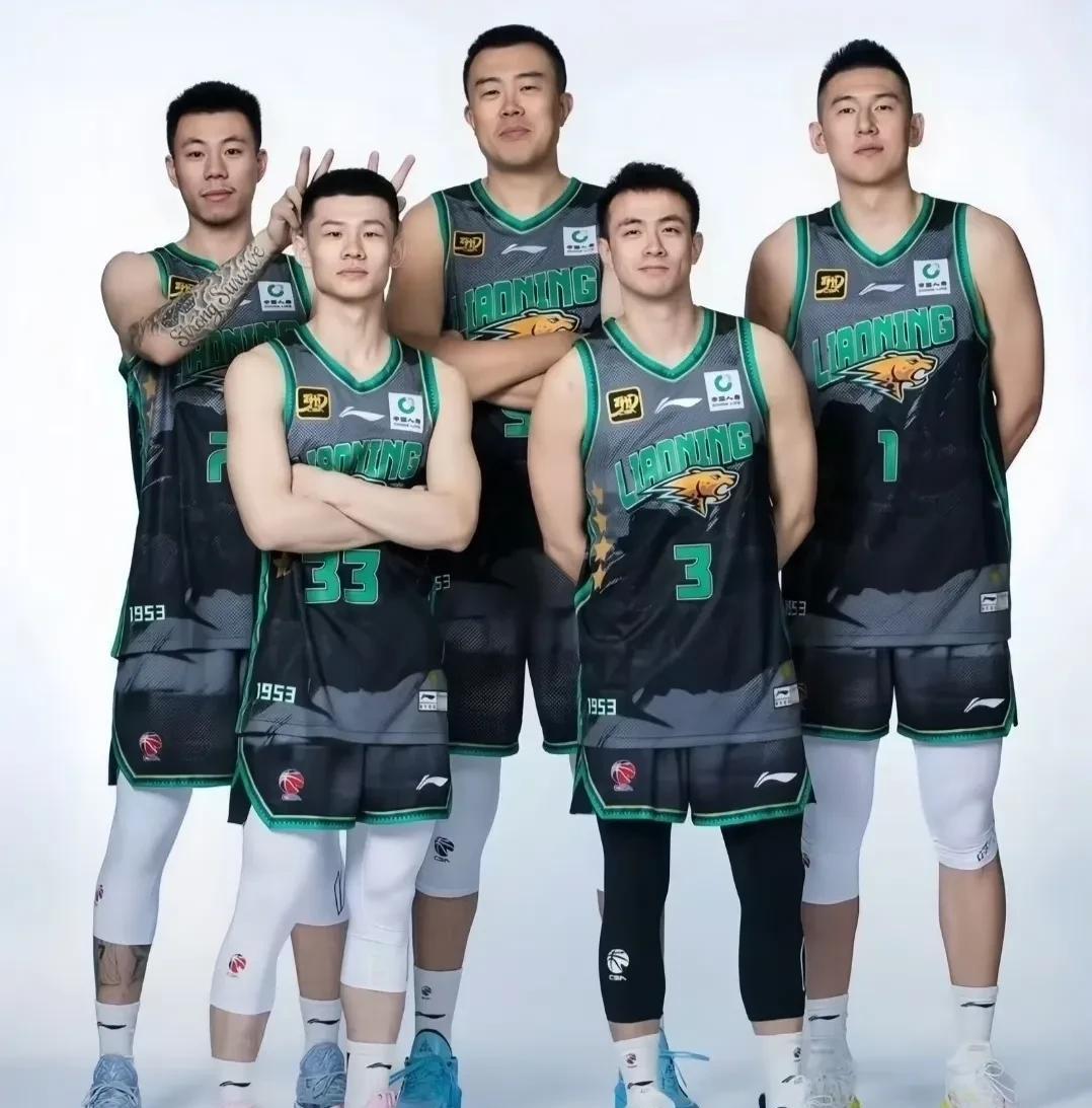 篮下争夺激烈：北京队篮板抢到48个，攻守两端占优的简单介绍